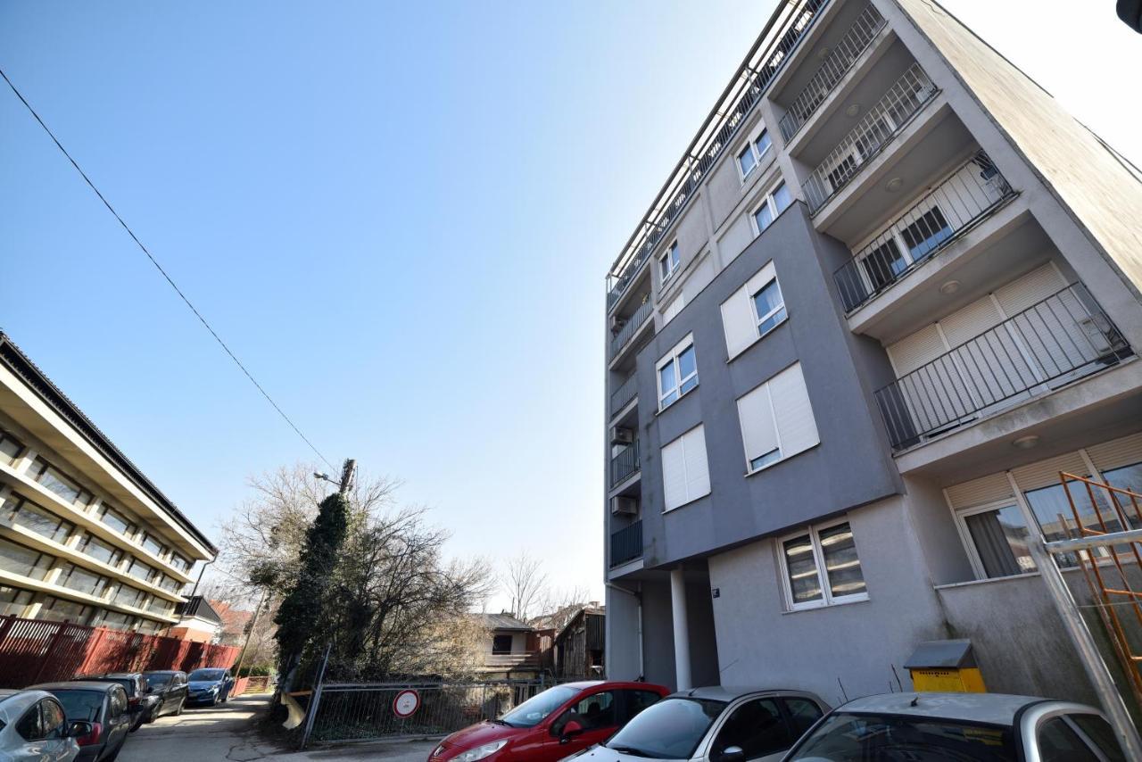Lavir Apartment With Parking Zagreb Eksteriør bilde